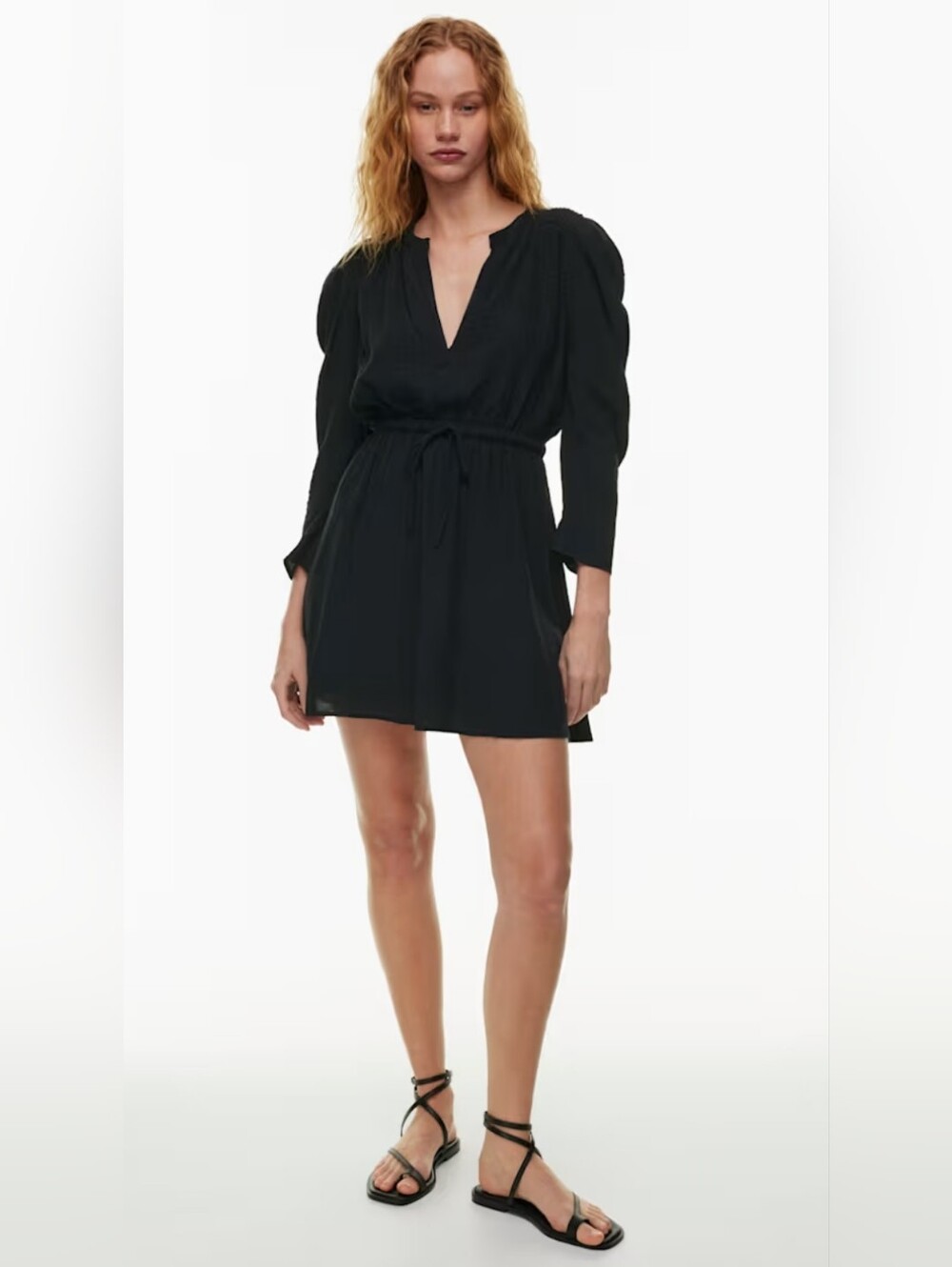 ARITZIA Little Moon "Sojourn" Black Textured V-Neck dress Size Medium
